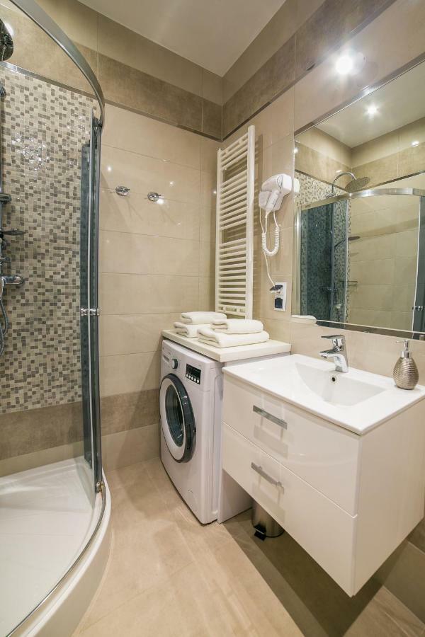 Apartamenty Roztocze 즈비에지니에츠 외부 사진